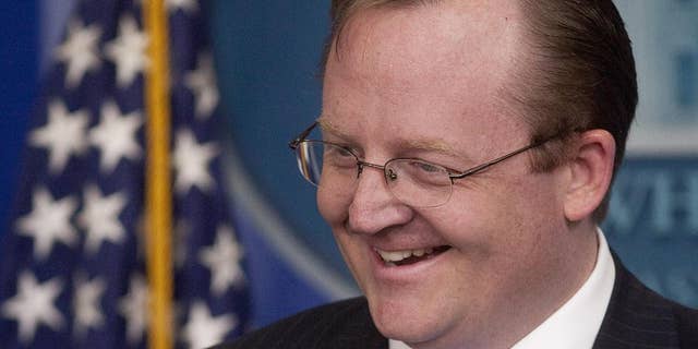Press Sec Robert Gibbs (AP Photo/Ron Edmonds)
