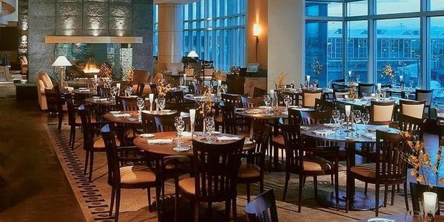 Globe@YVR, The Fairmont Vancouver Airport Hotel