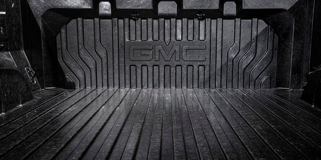2019 GMC Sierra Denali CarbonPro Bed
