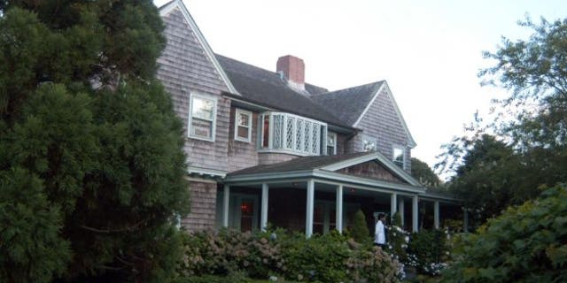 grey-gardens-ext