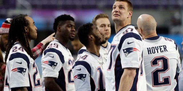 New England Patriots tight end Rob Gronkowski looks around U.S. Bank Stadium on Saturday.