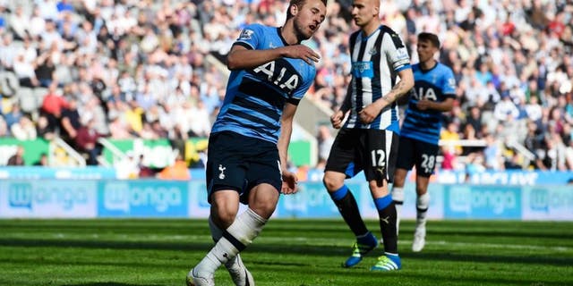 during the Barclays Premier League match between Newcastle United and Tottenham Hotspur at St James' Park on May 15, 2016 in Newcastle, England.