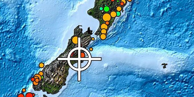 Dots indicate recent earthquakes in New Zealand, with colors and sizes showing the depth and magnitude of each.