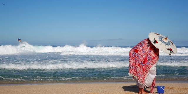 Seepage from Hawaii's 88,000 cesspools may be ruining its idyllic beaches, according to reports.
