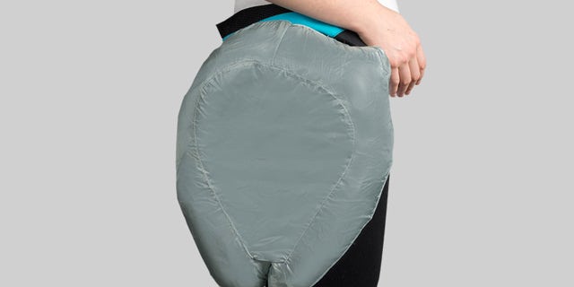 When a fall is detected, both the left and right airbag inflate covering the area from the upper hip to the mid-thigh before ground impact.
