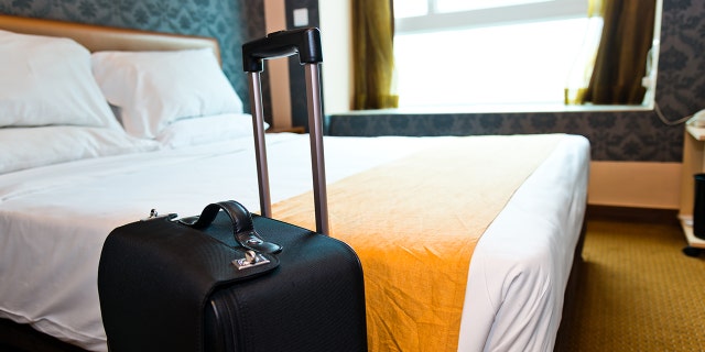Follow these tips to spot bedbugs in your hotel room