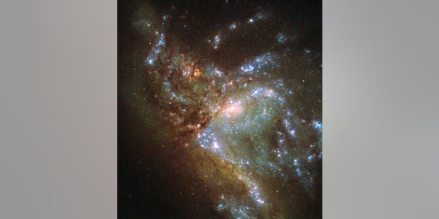 Credit: ESA/Hubble & NASA, Acknowledgement: Judy Schmidt (Geckzilla)