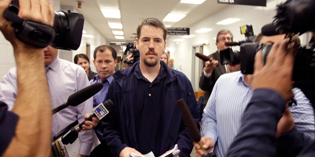 Suami dari ibu Utah yang hilang tunduk pada investigasi pornografi anak