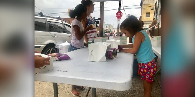 All meals are delivered daily “ready to eat” and no preparation is required. Sites are required to serve approximately 25 children each day and complete daily paperwork to be submitted to NDS on a weekly basis.