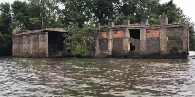 South Carolina preservationists are trying to breathe new life back into decomposing towns like Ferguson, hoping they can save it before it permanently disappears.