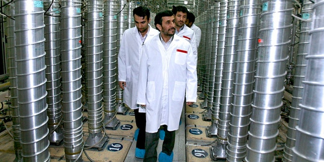 Iran telah melipatgandakan instalasi mesin berteknologi tinggi di pembangkit listrik tenaga nuklir, kata para diplomat
