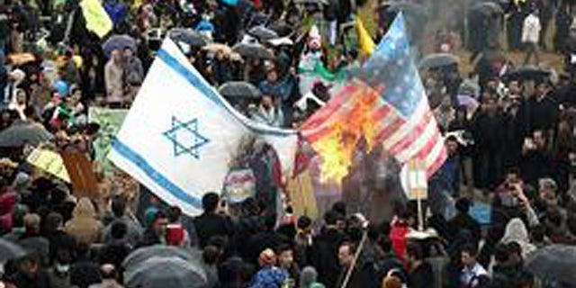 The Feb. 11 event marked Iran's overthrow of the Shah, and featured anti-American and anti-Israel sentiments. (MEMRI)