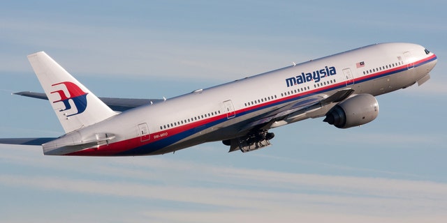 New hunt for missing Malaysia Airlines Flight 370 begins, officials say