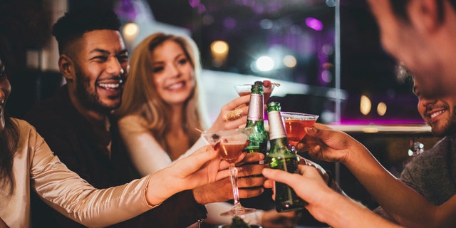 The research exclusively studied men who both binge-drink and meet criteria for mild to moderate alcohol use disorder. 