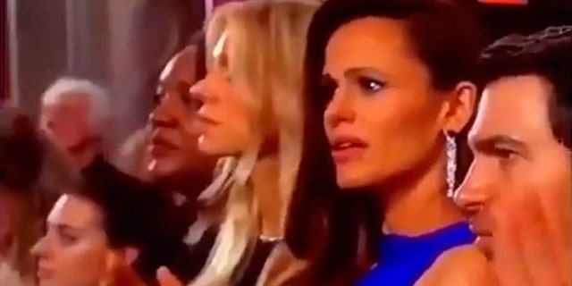 The show was so drama-free, a shot of a perplexed looking Jennifer Garner became one of the night's most talked about moments.