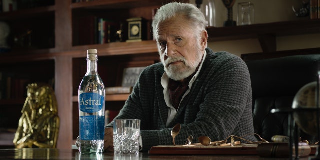 Jonathan Goldsmith is back and better than ever.
