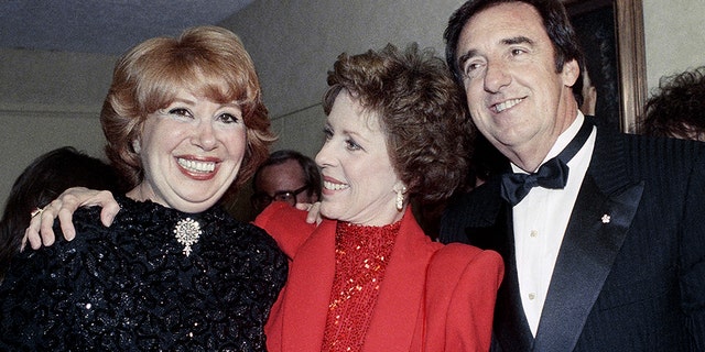 Beverly Sills, Carol Burnett and Jim Nabors on April 26, 1986. (AP Photo/Nick Ut)