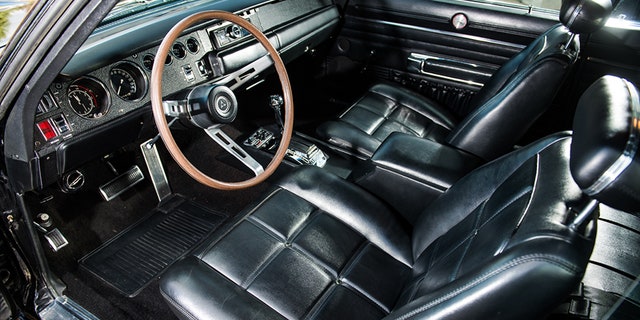 The interior is so clean it looks screen ready.