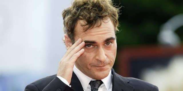 Joaquin Phoenixs Life As A Recluse Revealed Fox News