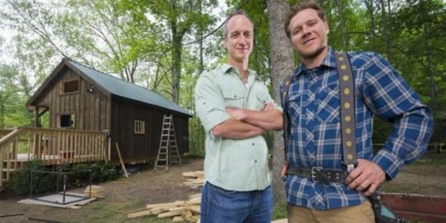 john-weisbarth-and-zack-giffin-tiny-house-nation-tv-hosts-600x336