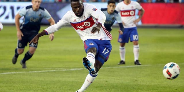 May 14, 2016; Toronto, Ontario, CAN; Toronto FC forward Jozy Altidore (17) fails to convert on a penalty kick against the Vancouver Whitecaps at BMO Field. The Whitecaps beat the FC 4-3. Mandatory Credit: Tom Szczerbowski-USA TODAY Sports