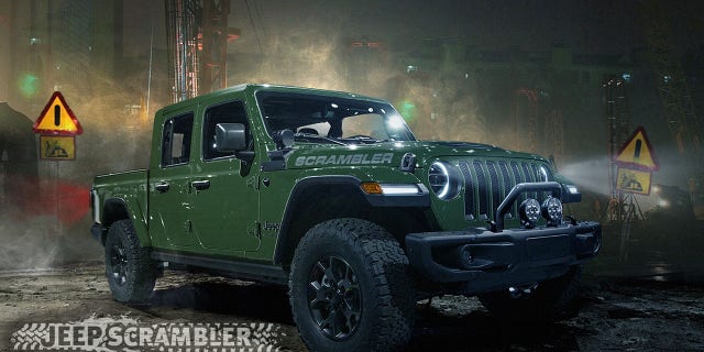 The Scrambler, as it’s supposed to be called, is based on the four-door JL-generation Wrangler which debuted in November.