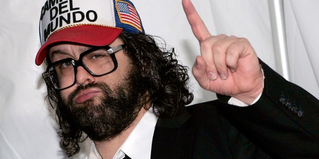 Actor Judah Friedlander from NBC's comedy series "30 Rock" arrives at the NBC Universal Experience as part of upfront week in New York on May 12, 2008. REUTERS/Shannon Stapleton (UNITED STATES) - RTX5MIZ