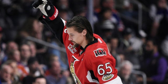 Erik Karlsson received support from his teammates and other NHL players.