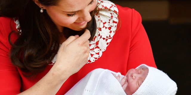 Britain's Prince William and Kate, Duchess of Cambridge with their newborn baby son as they leave the Lindo wing at St Mary's Hospital in London London, Monday, April 23, 2018.