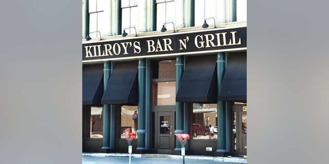Social media users are sharing their support for an Indiana restaurant that catered to a customer experiencing a heart attack on New Year's Eve.