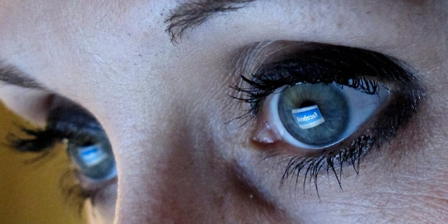 Seven tips to help you craft the perfect password. (REUTERS/Michael Dalder )