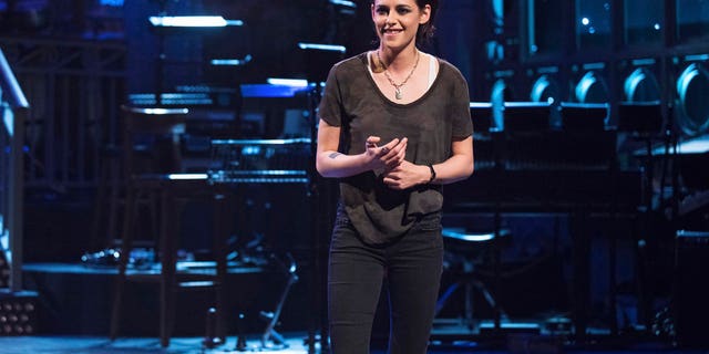 Kristen Stewart dropped the F-bomb while hosting "Saturday Night Live"