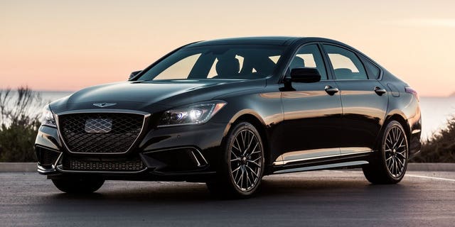 GENESIS DEBUTS 2018 G80 SPORT TRIM WITH 3.3-LITER TURBOCHARGED ENGINE AND PERFORMANCE STYLING