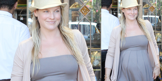 Ali Larter goes to eat at The Little Door and then shops at The Grove in Los Angeles on August 13, 2010. (X17Online.com)