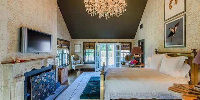 The colonial-style six-bedroom, six-bathroom home sits across 25 acres of manicured lawn in the affluent Sag Harbor.