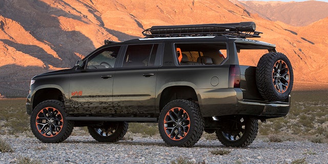 Country music superstar Luke Bryan has teamed up with Chevrolet to create a bold, stylized Suburban concept introduced at the 2017 SEMA Show. The concept speaks to Lukeâs âHuntin, Fishinâ and Lovinâ Every Dayâ outlook.