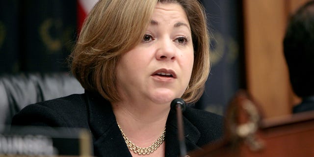 Linda Sanchez (D-CA)