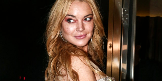 lindsay lohan ap 2016