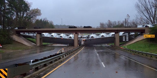 Winds in excess of 41 mph toppled several empty train cars in Texas.