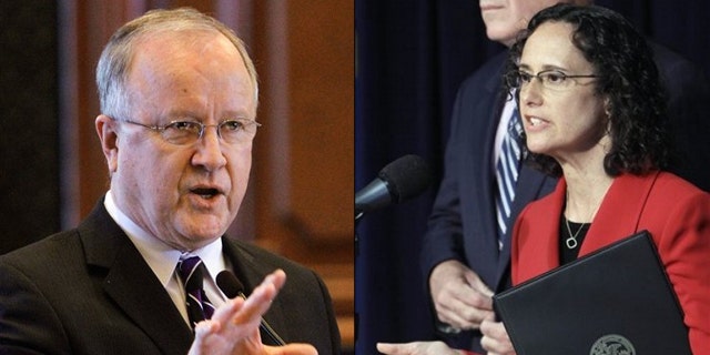 Shown here are Illinois Rep. Ron Stephens, left, and state Attorney General Lisa Madigan.