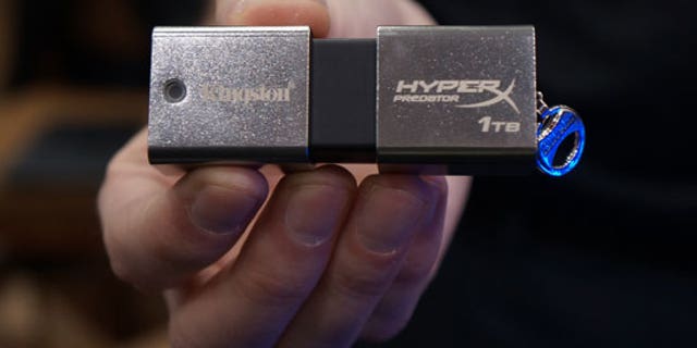 World's Largest USB 3.0 Thumb Drive | Fox News