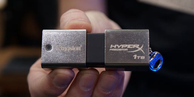 World's Largest USB 3.0 Thumb Drive | Fox News