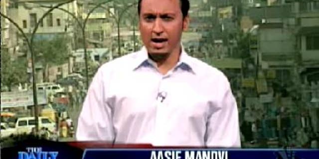 'Daily Show' comedian Aasif Mandvi was asked by the show not to remark further on the Muslim extremist threats after the Times Square bomb scare, his rep said. (Daily Show/Comedy Central)