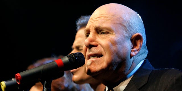 Nov. 8, 2006.Tim Hauser, right, performs with the other members of the U.S. vocal group The Manhattan Transfer at the Avo Session in Basel, Switzerland.