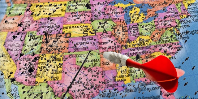 dart on US map