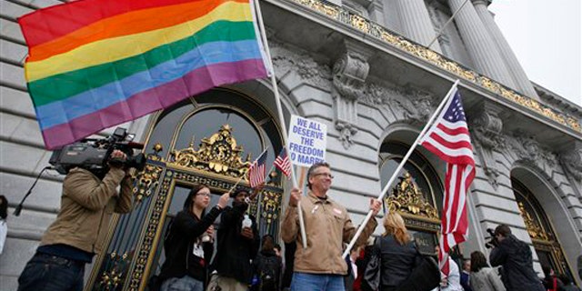 Appeals Court Rules California's Same-sex Marriage Ban Unconstitutional ...