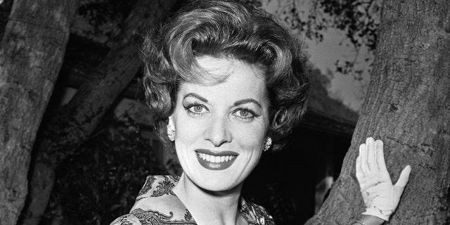1960. Maureen O'Hara outside her home in Los Angeles.