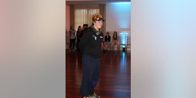 Max Bedard was crowned "King" of his very own dance.