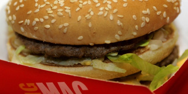 A big mac on a tray.
