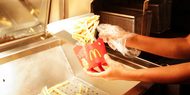 Two Redditors claim their old McDonald's managers asked them to "pinch" fry cartons to make them look fuller.